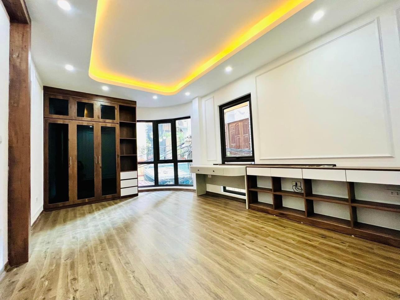 BÁN NHÀ PHỐ BÙI XƯƠNG TRẠCH THANH XUÂN 30m Giá 4.5 tỷ, 5 Tầng