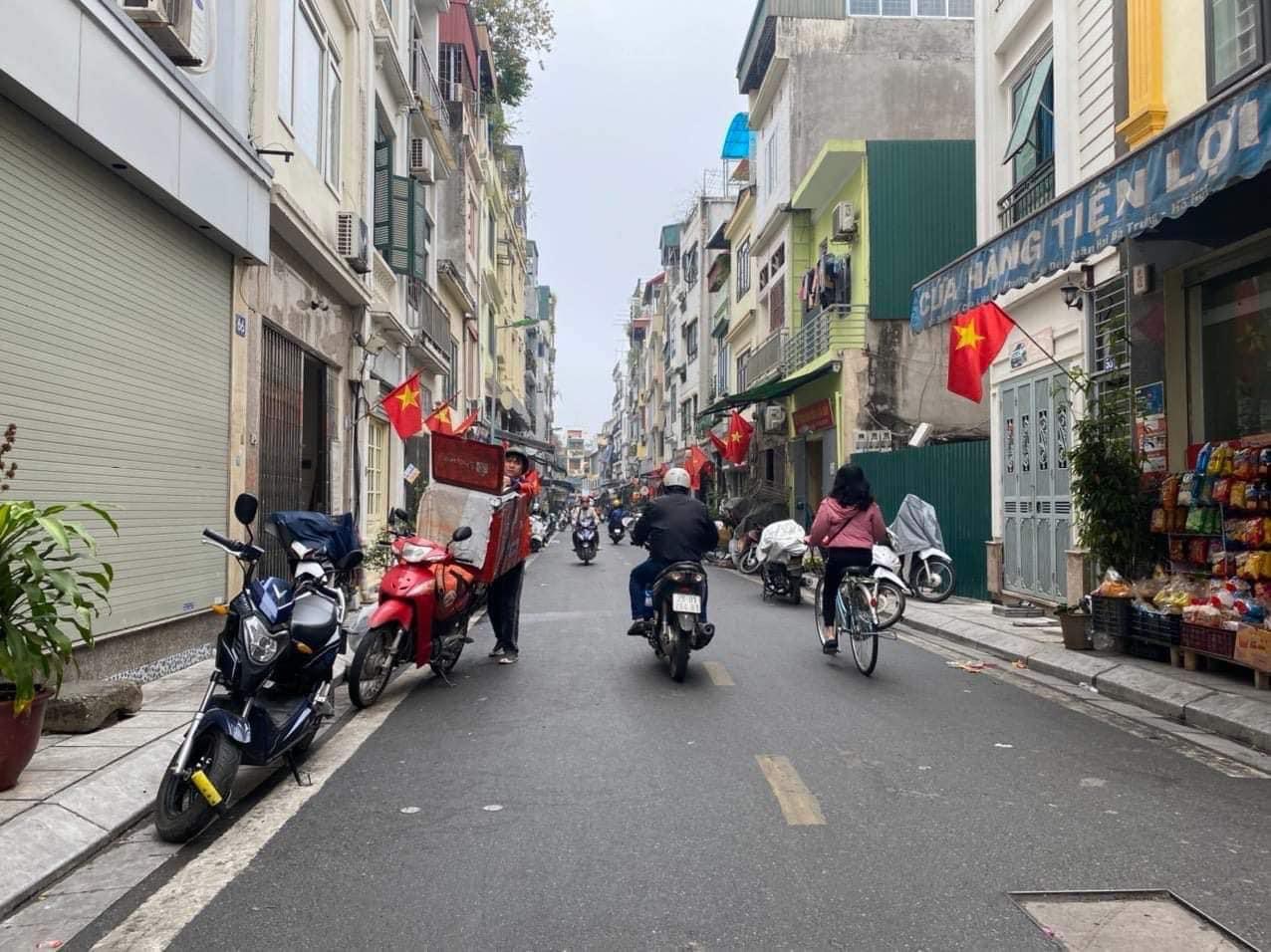 Nhà Chùa Liên Phái 48 m-5 tầng-8,2 tỷ TRUNG TÂM HAI BÀ TRƯNG- CÁCH 1 NHÀ RA PHỐ- NGÕ THÔNG- NHÀ ĐẸP CHỦ TỰ XÂY