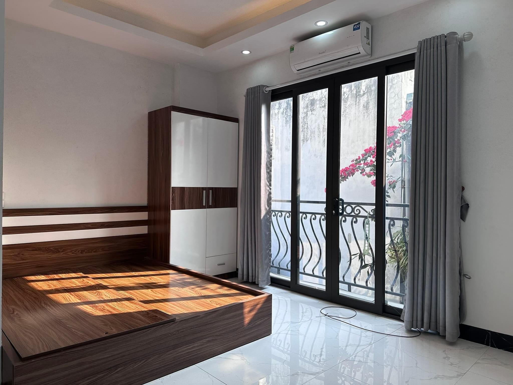 BÁN CHUNG CƯ MINI NGÕ TRẠI CÁ QUẬN HAI BÀ TRƯNG - 50M 5 TẦNG - CÁCH OTO 15M TỔNG 8 PHÒNG KHÉP KÍN DÒNG TIỀN 40TR/THÁNG