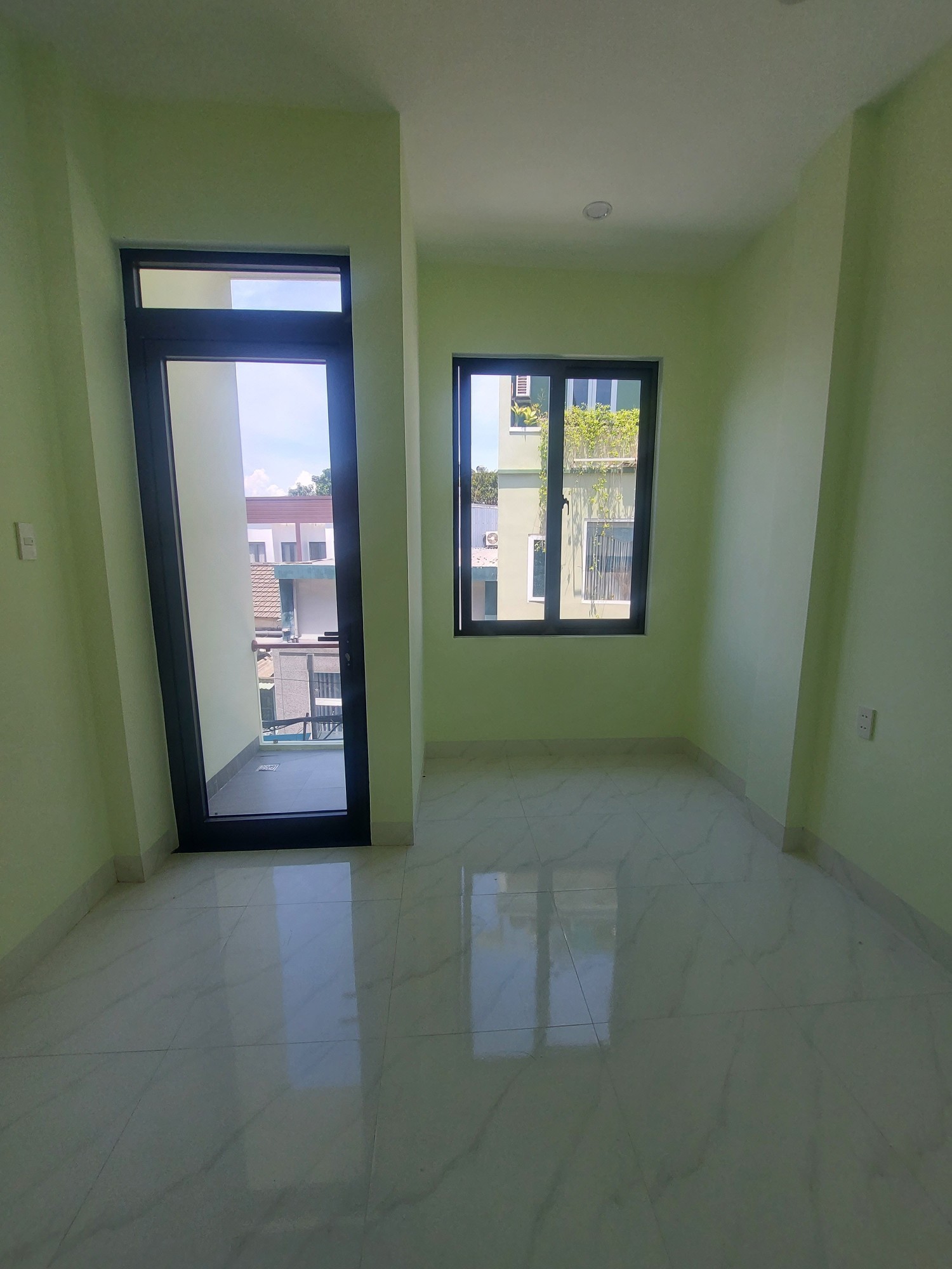 Bán nhà đường Phạm Nhữ Tăng, Thanh Khê, 3 tầng, DT 43 m2, Gần Mẹ Nhu. Ô tô đỗ. Chỉ 2,9 tỷ.