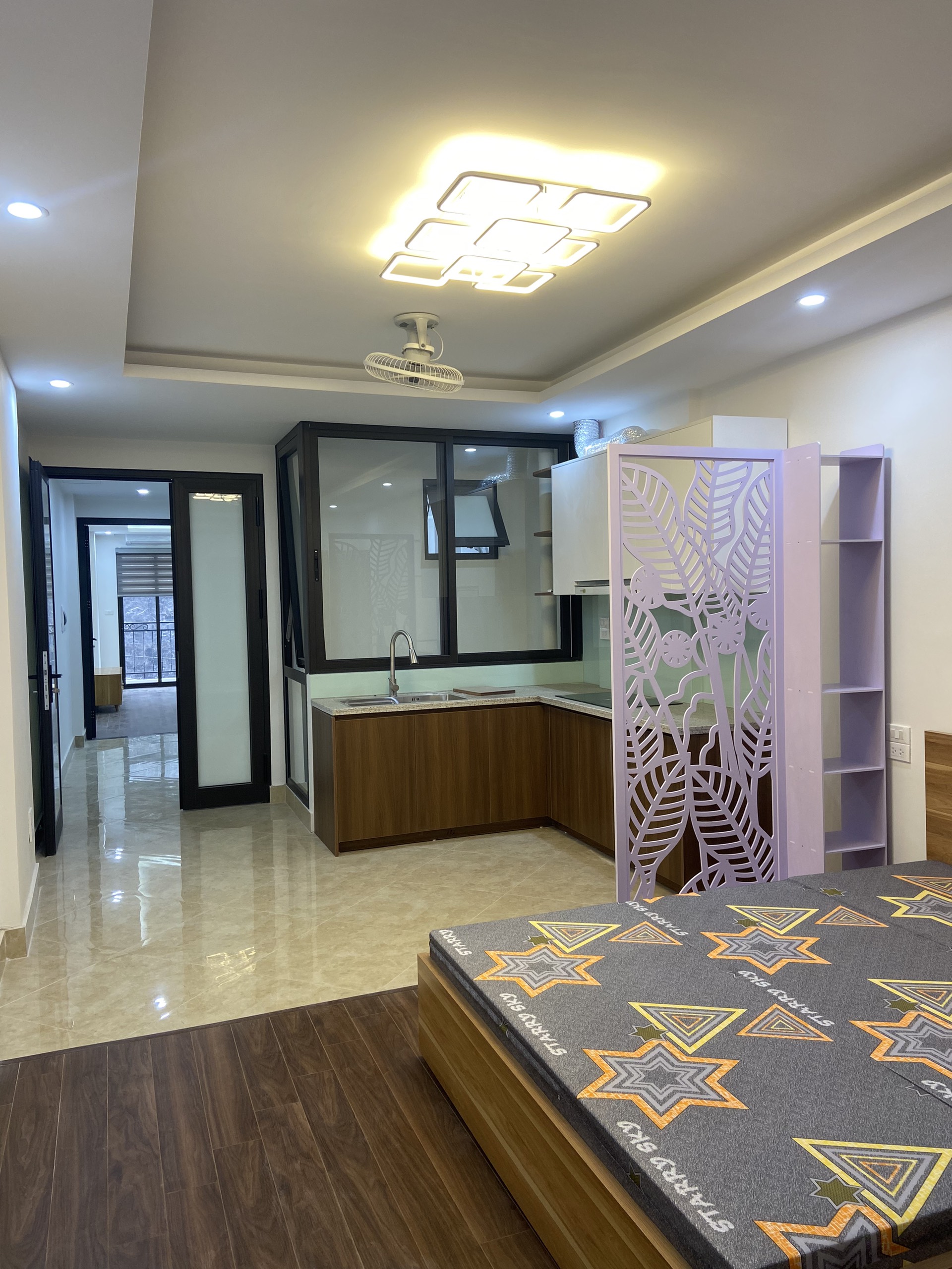 Cho thuê căn hộ 75m2 số 205 Lạc Long Quân ( Trích Sài).