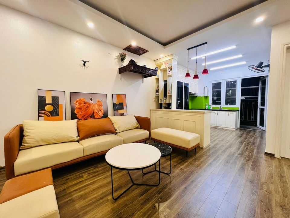 BÁN NHÀ PHỐ TÂN MAI HOÀNG MAI, 10M RA ÔTÔ, 44M2 x 5 TẦNG MỚI, GIÁ 3.X TỶ, GẦN HỒ, VIP