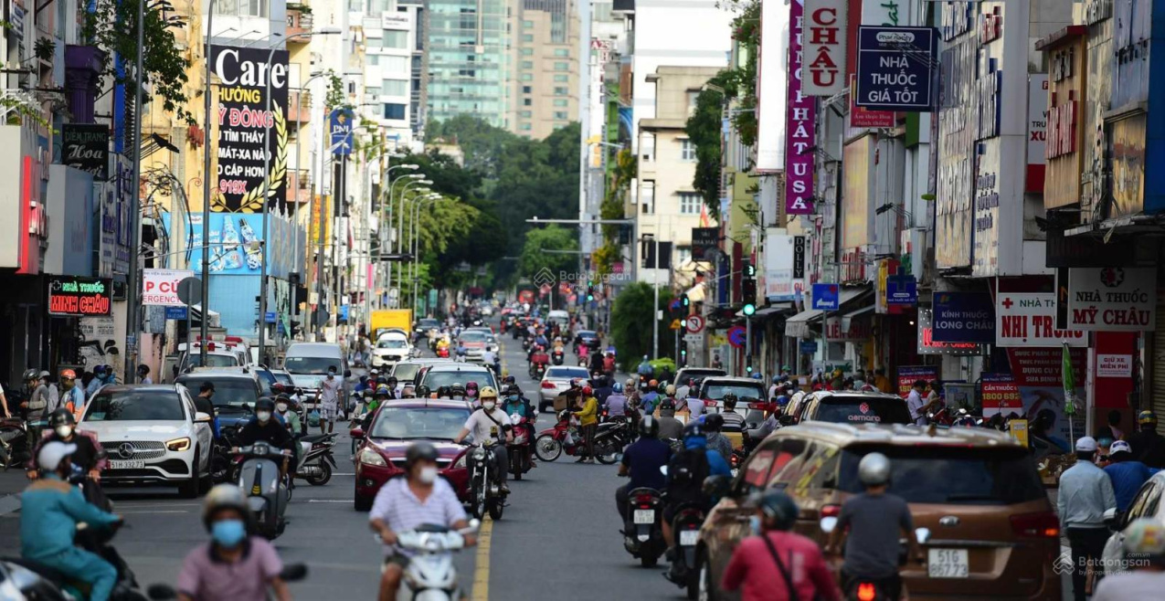 8 mét mặt tiền x 26m dài ngay MT Trần Quang Khải, P. Tân Định, Quận 1, nhà cấp 4, giá 40 tỷ