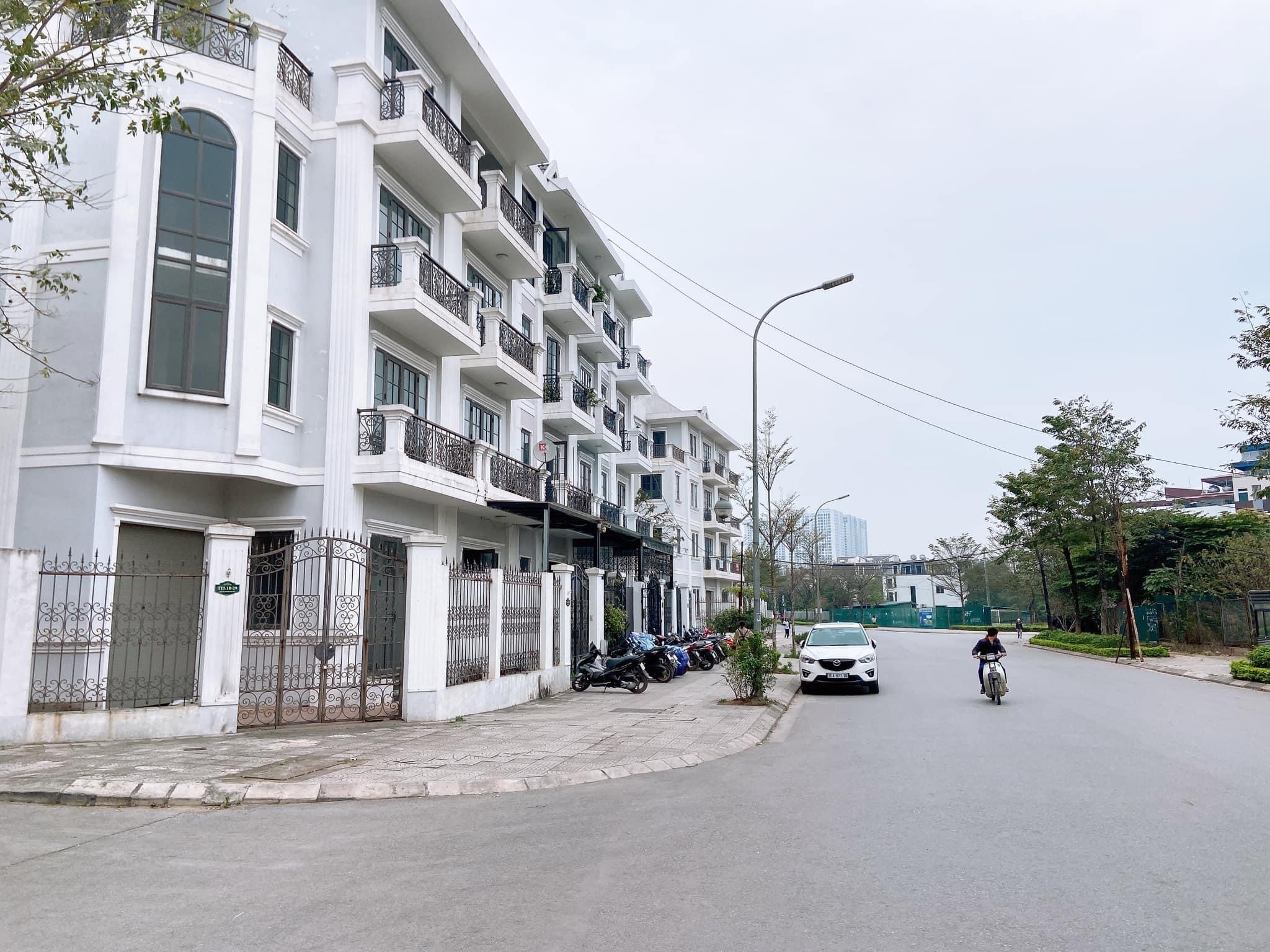 Bán nhà liền kề Khu đô thị Đại Kim, Nguyễn Xiển, Hoàng Mai. Dt 140m2, 4 tầng, giá 32.5 tỷ thương lượng