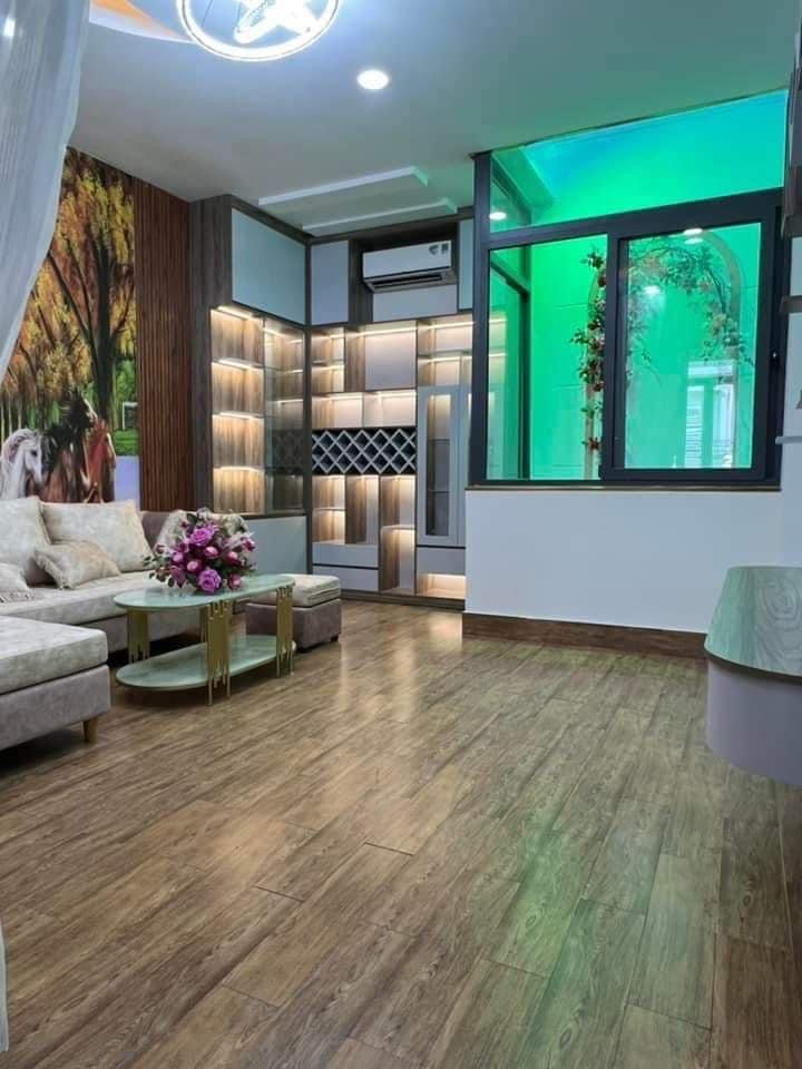 Trung Tâm Đống Đa-Nguyễn Lương Bằng-Mới Toanh-47m-5 Tầng-2 Thoáng-5 Tỷ Ở Ngay.