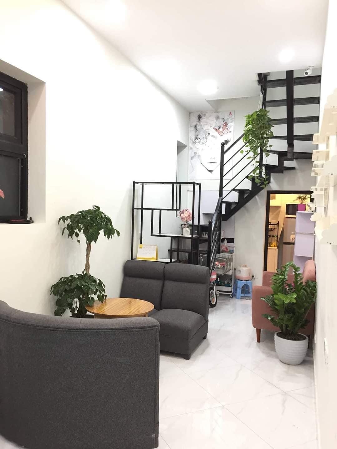 BÁN NHÀ PHỐ NGUYỄN VĂN TRỖI THANH XUÂN 33m Giá 3.3tỷ 3 Tầng