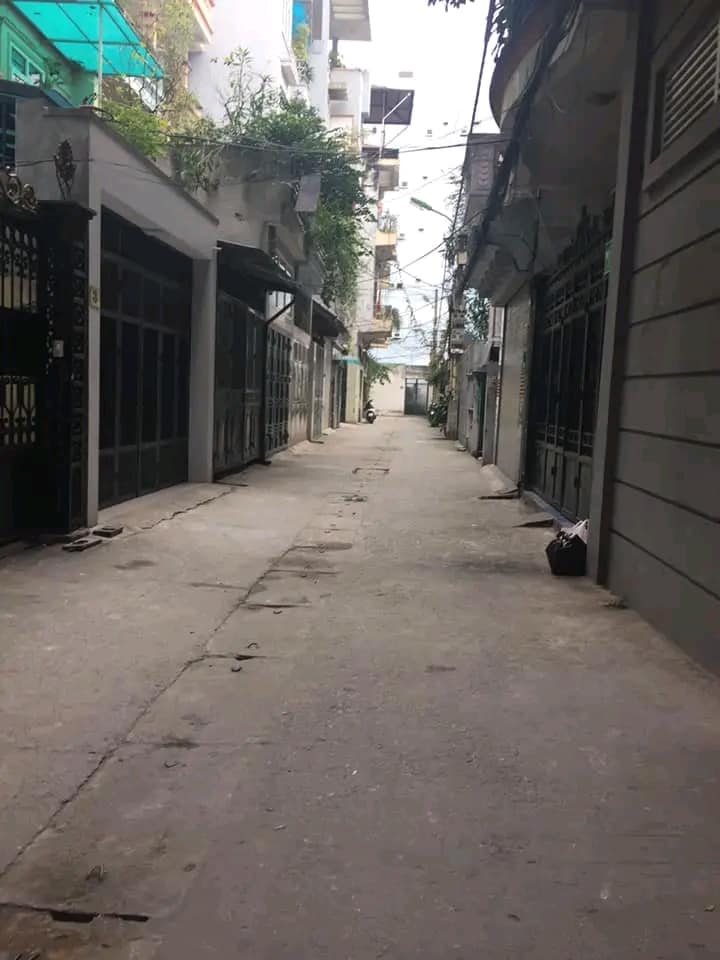 BÁN ĐẤT TẶNG NHÀ CẤP 4 - MỖ LAO HÀ ĐÔNG 33M - Ô TÔ VÀO NHÀ