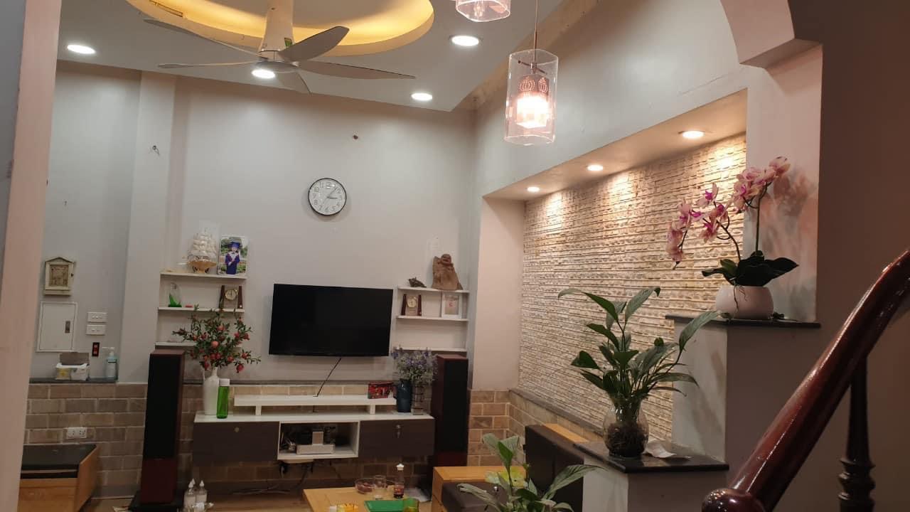 Cần bán nhanh căn nhà Phố Vạn Kiếp, Hai Bà Trưng, 41m2, 3 tầng, mt 6m, 3,3 tỷ