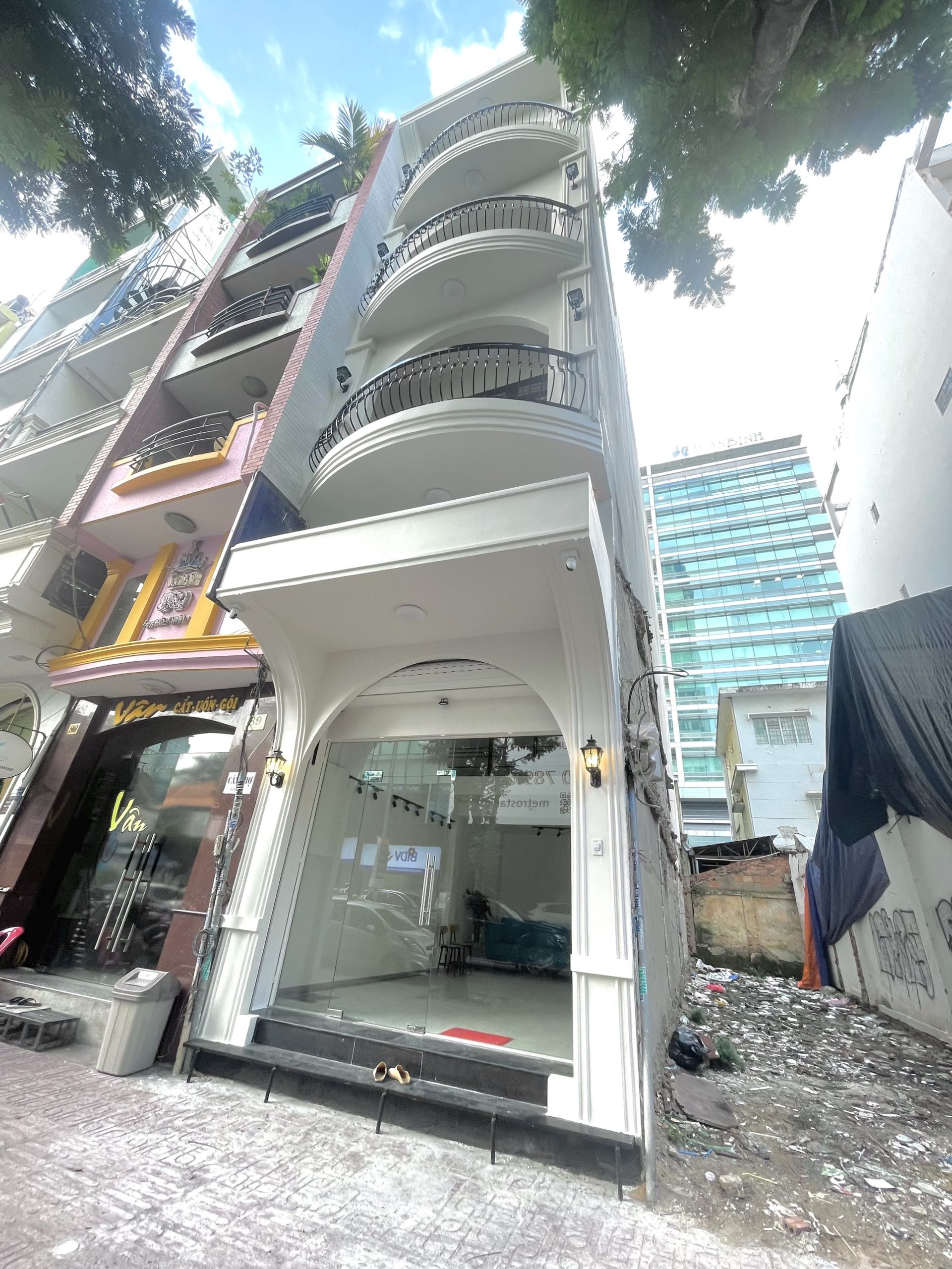 Siêu Phẩm Mặt Tiền Quận 3 Trương Định DT 66,8m2 Giá 36,5 Tỷ