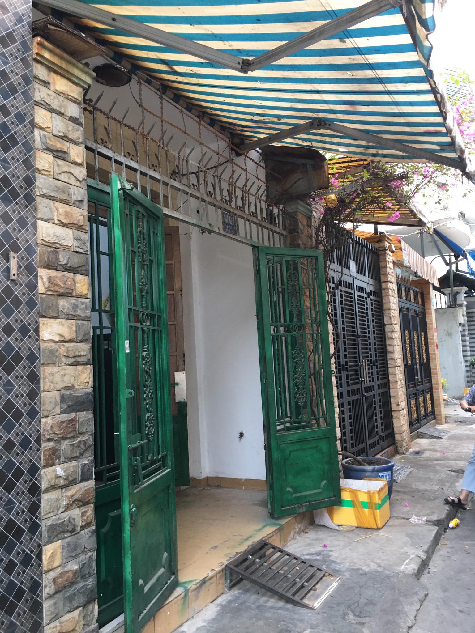 Nhà đường Lạc Long Quân, Quận Tân Bình 56m2, giá 4.9 tỷ.