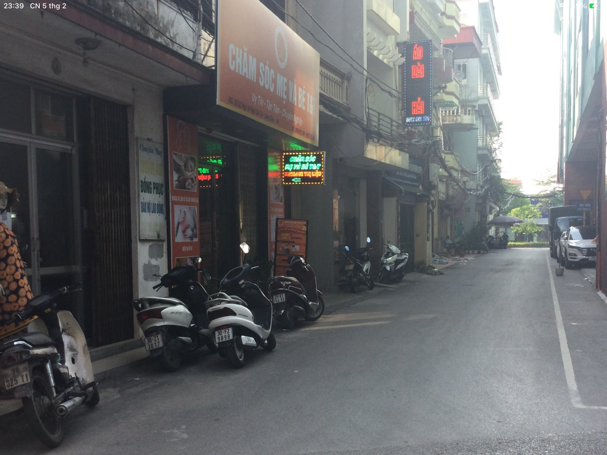 GIẢM 500 triệu GIÁ MỚI lô góc ở Phố VIỆT HƯNG oto vào nhà , 135 m2, MT 4,8 m, chỉ còn 8,5 tỷ