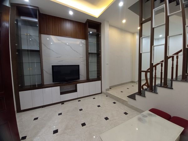 BÁN NHÀ NGÕ 11 NGÔ GIA TỰ LONG BIÊN 39M2 - 4 TẦNG - MẶT TIỀN 5.8M - GIÁ 6.5 TỶ