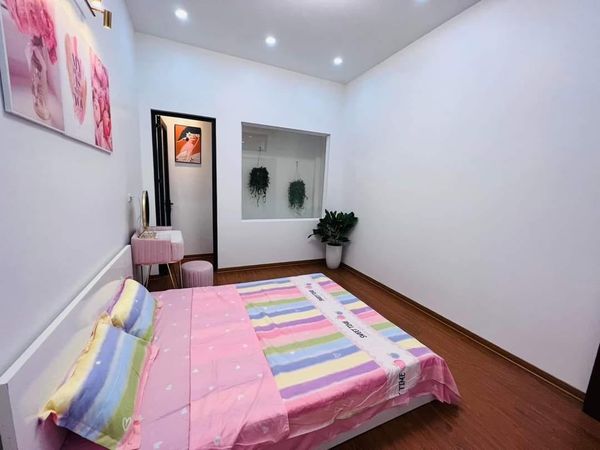 BÁN NHÀ NGÕ 528 NGÔ GIA TỰ LONG BIÊN 51M2 - 4 TẦNG - MẶT TIỀN 5M- GIÁ 6 TỶ