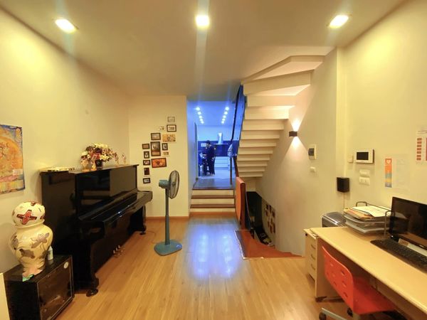 BÁN NHÀ NGÕ 89 ĐÀM QUANG TRUNG LONG BIÊN 85M2 - MẶT TIỀN 5.6M -GIÁ 8.2 TỶ