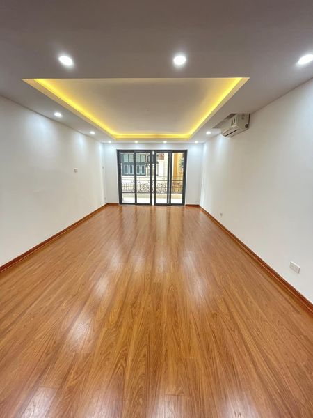 BÁN NHÀ NGÕ 987 THANH AM LONG BIÊN 89M2 - 4 TẦNG - MẶT TIỀN 7.6M - GIÁ 8.29 tỷ