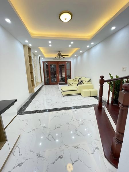 BÁN NHÀ NGÕ 987 THANH AM LONG BIÊN 83M2 - 4 TẦNG - MẶT TIỀN 5.8M - GIÁ 7.65 tỷ