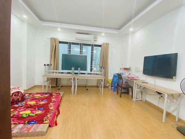 BÁN NHÀ NGÕ 135 THANH AM LONG BIÊN 76M2 - 4 TẦNG - MẶT TIỀN 7.2M - GIÁ 8.6 tỷ