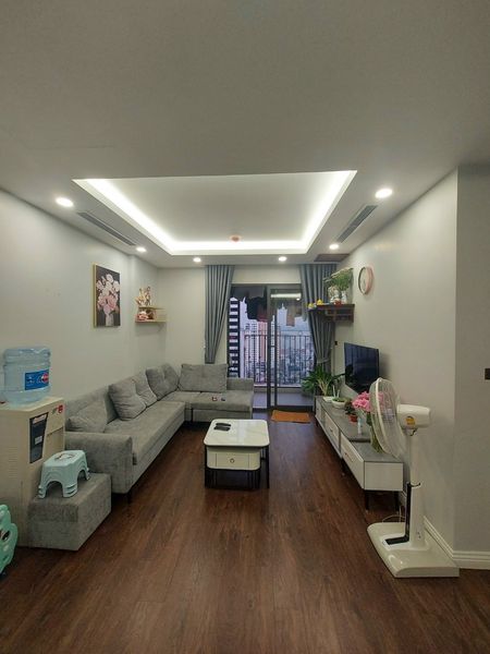 BÁN NHÀ NGÕ 93 CHU HUY MÂN LONG BIÊN 45M2 - 5 TẦNG - MẶT TIỀN 4.6M - GIÁ 6 tỷ