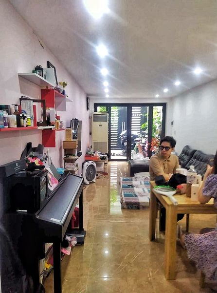 BÁN NHÀ NGÕ 196 THẠCH BÀN LONG BIÊN 41M2 - 6 TẦNG - MẶT TIỀN 5M2 - GIÁ 5.35 TỶ