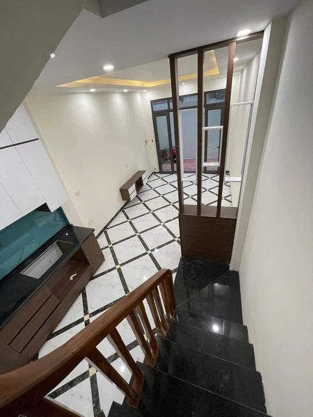 BÁN NHÀ NGÕ 249 THẠCH BÀN LONG BIÊN 65M2 - 6 TẦNG - MẶT TIỀN 7.1M2 - GIÁ 4.81 TỶ