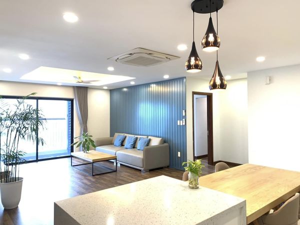 BÁN NHÀ NGÕ 61 TRẠM LONG BIÊN 52M2 - 6 TẦNG - MẶT TIỀN 5.2M - GIÁ 6.1 TỶ