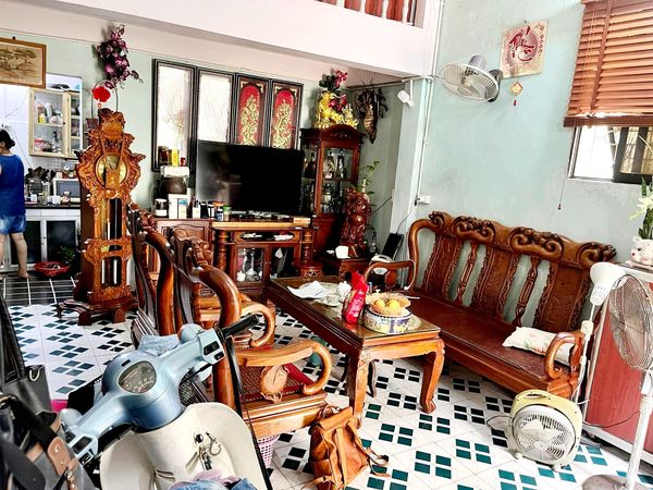 BÁN NHÀ NGÕ 44 ĐỨC GIANG LONG BIÊN 38M2 - 5 TẦNG - MẶT TIỀN 5.2M - GIÁ 3.9 TỶ