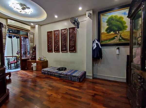 BÁN NHÀ NGÕ 42 ĐỨC GIANG LONG BIÊN 40M2 - 5 TẦNG - MẶT TIỀN 6M - GIÁ 4 TỶ