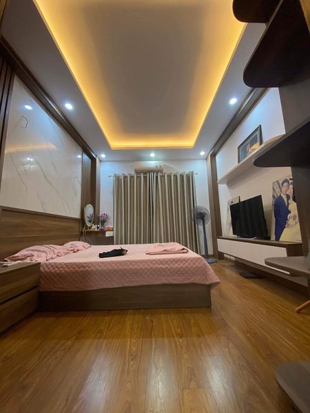 BÁN NHÀ NGÕ 20 ĐỨC GIANG LONG BIÊN 40M2 – 5 TẦNG – MẶT TIỀN 6M – GIÁ 4 TỶ