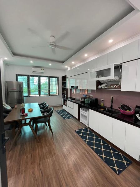 BÁN NHÀ ĐƯỜNG LÂM HẠ 60M2 - 5 TẦNG - MẶT TIỀN 5.8 - GIÁ 16.7 TỶ