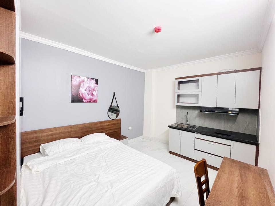 Chỉ 5,1 tỷ, trung tâm Cầu Giấy_8 phòng thoáng sáng, tiện ở kinh doanh_30tr/th.