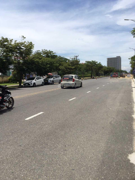 Bán 250m2 đất biệt thự khu đô thị Nam Việt Á sát sông - Ngũ Hành Sơn. LH: 0905 616 539