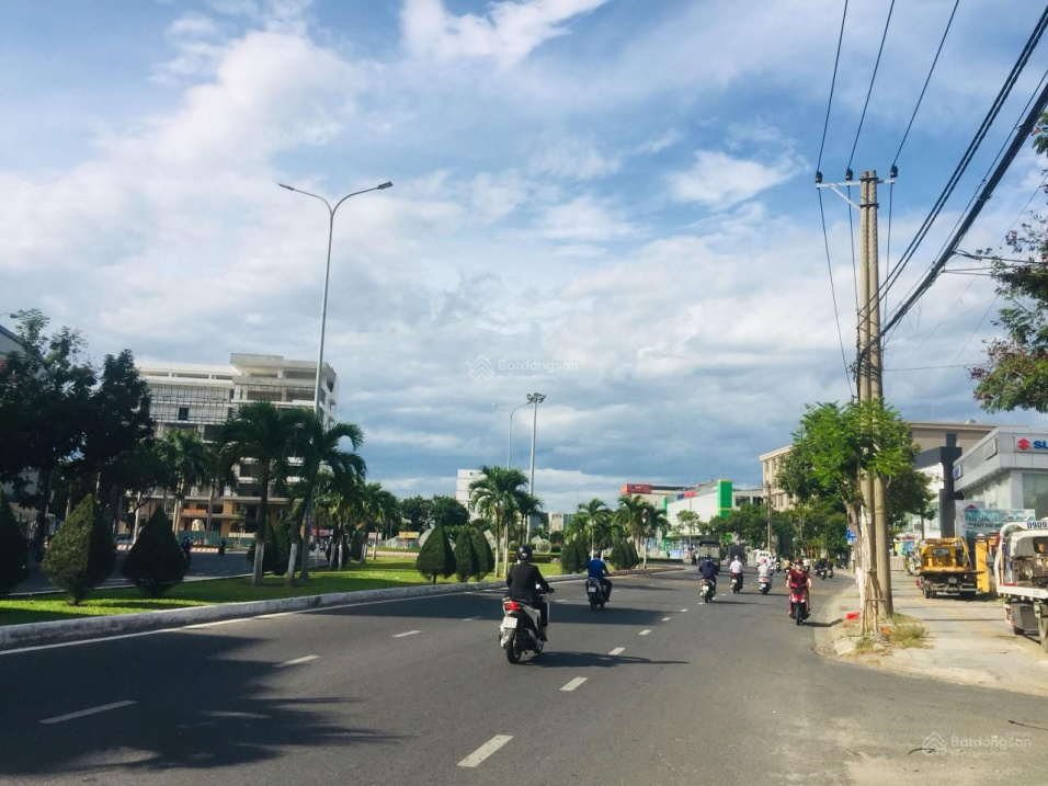 Bán MT Nguyễn Hữu Thọ giá rẻ 158m2 chỉ 12 tỷ