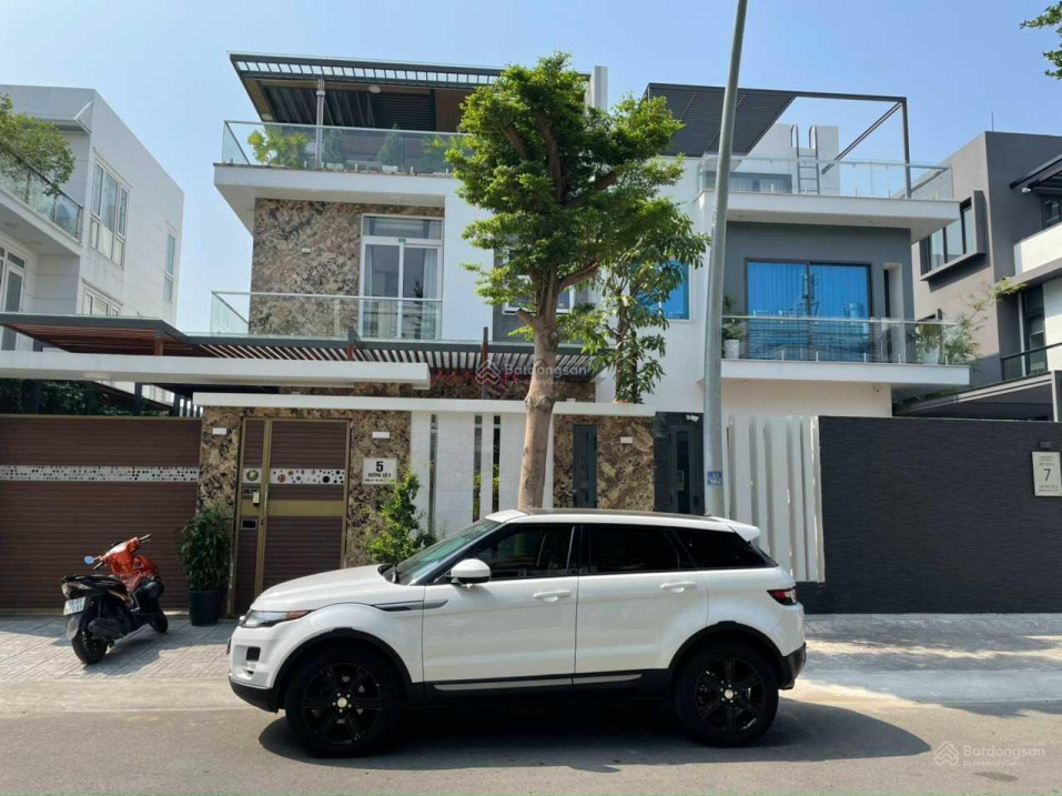 Bán gấp nhà phố biệt thự Jamona City Quận 7, DT 85m2 - giá 11 tỷ - 153m2 giá 22 tỷ (ngộp ngân hàng)