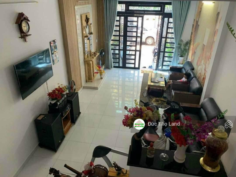 Bán gấp nhà riêng đẹp 100m2, 3 tầng, HXH phường Thạnh Lộc, Quận 12, hơn 4 tỷ