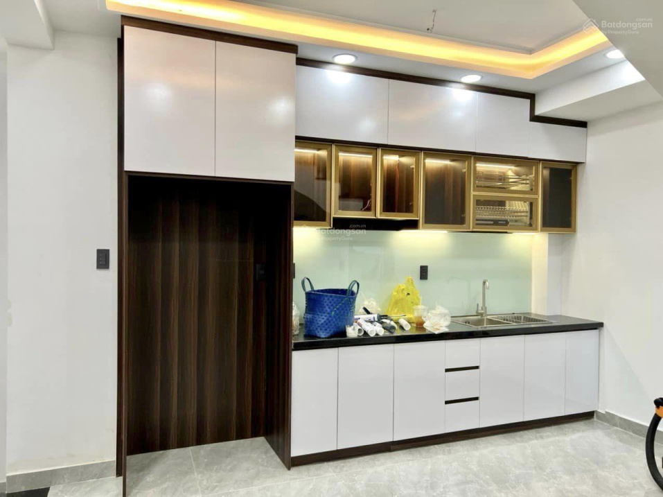 Bán mới hẻm xe hơi Hoàng Hoa Thám, 7 phòng ngủ, ngang 5m, nội thất cao cấp - chỉ 7,9 tỷ