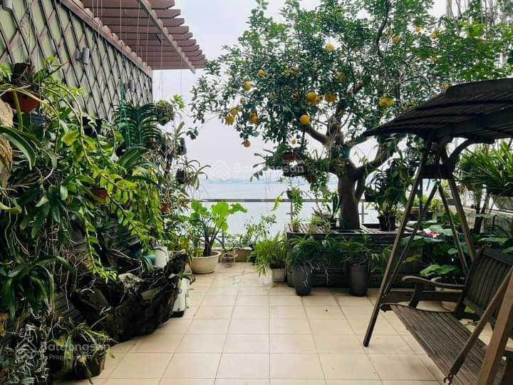 Bán nhà 2 mặt phố, Mặt Nguyễn Đình Thi - Mặt Thụy Khuê Tây Hồ, DT: 160m2 6 tầng thang máy