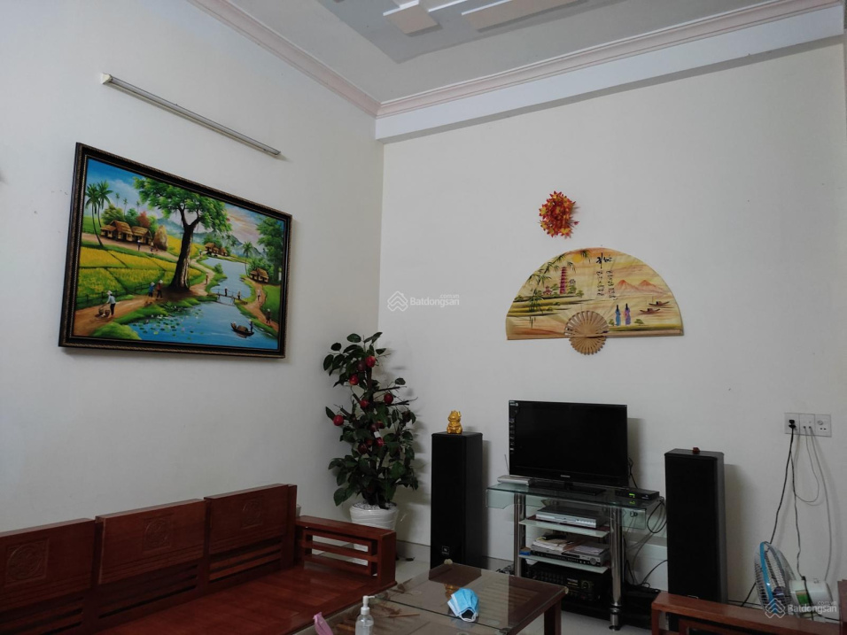 Bán nhà 2 tầng mặt tiền đường Ngô Quyền, trục kinh doanh