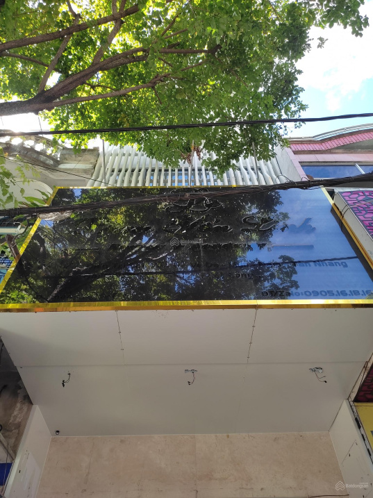 Bán nhà 3 tầng mặt tiền Hoàng Diệu, trục kinh doanh, giá có thương lượng