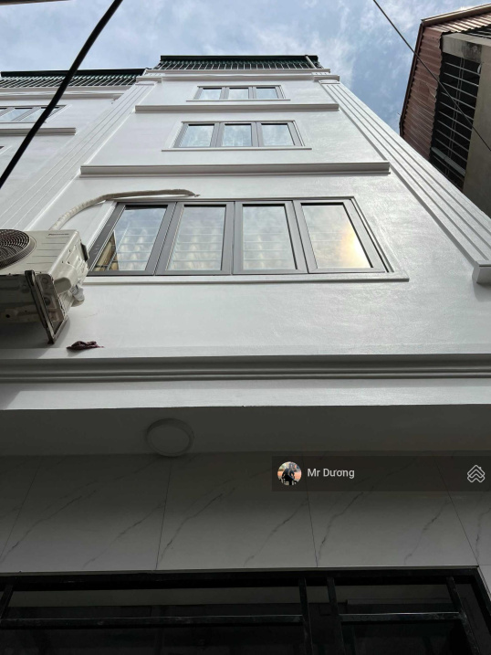 Bán nhà 5 tầng Phú Lãm Chợ Xốm. Giá 2,45 tỷ. Tặng nội thất, ngõ riêng để xe, 500m ra ql21b