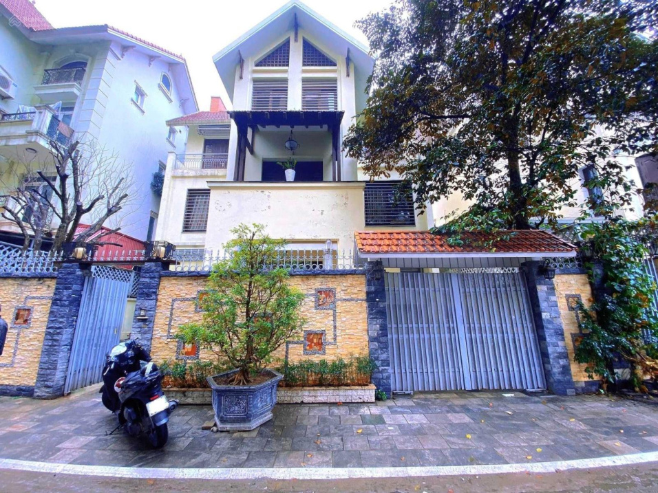 Bán nhà BT KĐT Mỹ Đình, Nam Từ Liêm, Phố Lưu Hữu Phước 182m2, mặt tiền 14m, 39.8 tỷ