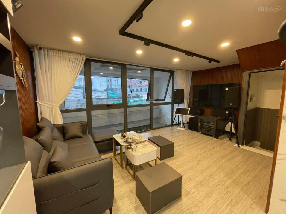 Bán nhà Huỳnh Tấn Phát 5 tầng thang máy xịn sò. Ngang lớn 5.5m. Chỉ 12.8 tỷ. Đẹp lung linh