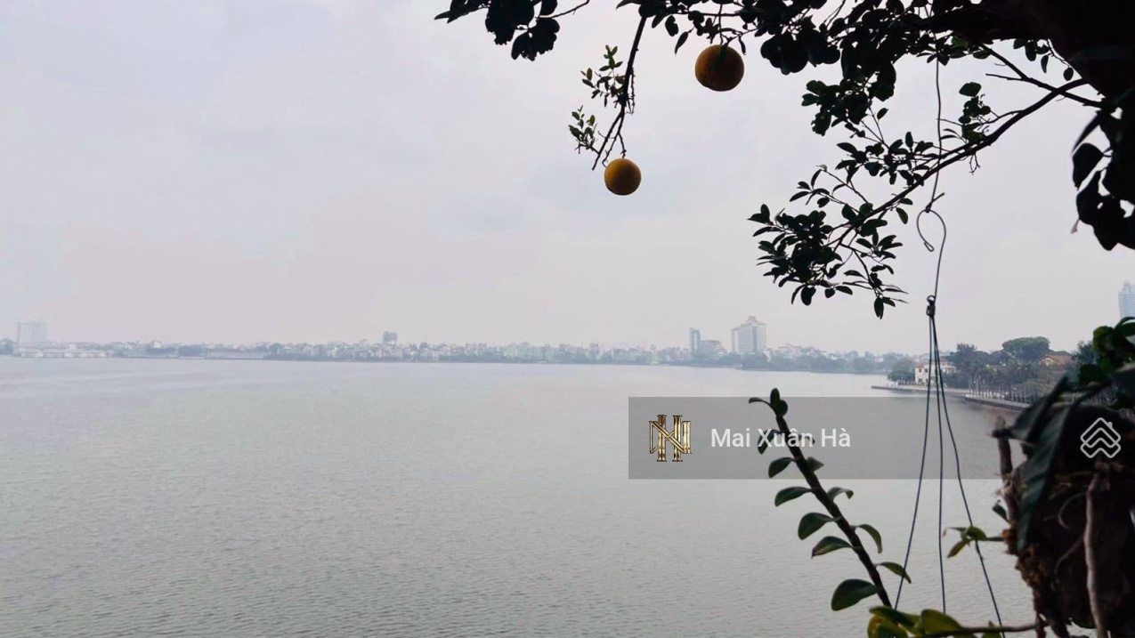 Bán nhà Tây Hồ 2mặt Phố lớn giữa 2quận BĐ-TH view trọn Hồ Tây Nội thất May đo sổ nở Hậu