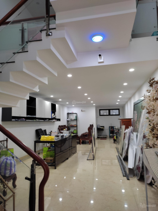 Bán nhà đẹp 3 tầng 3 mê mặt tiền Trần Xuân Lê, giá có thương lượng