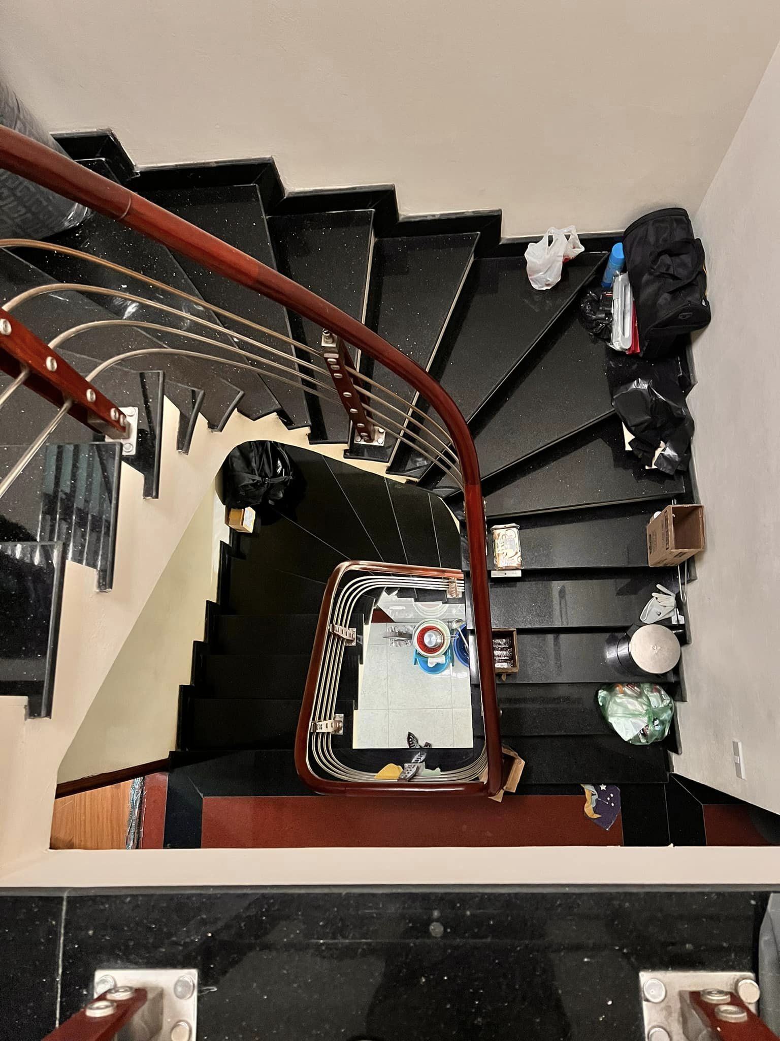 GIA ĐÌNH BÁN NHÀ MẶT PHỐ TRẦN KHÁT CHÂN, HAI BÀ TRƯNG, VỈA HÈ TO, MẶT TIỀN KHỦNG: 5,2M, 47M, GIÁ CHỈ: 17,6 TỶ.