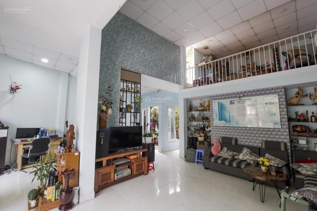 Bán nhà mặt tiền Nguyễn Phước Nguyên, hướng Đông Bắc, vị trí vàng kinh doanh