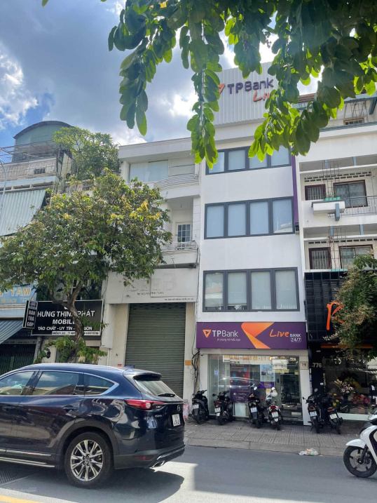 Bán nhà mặt tiền đường Nguyễn Đình Chiểu Quận 3. Vị trí rất đẹp, DT: 4x12m nhà trệt 3 lầu giá 21 tỷ