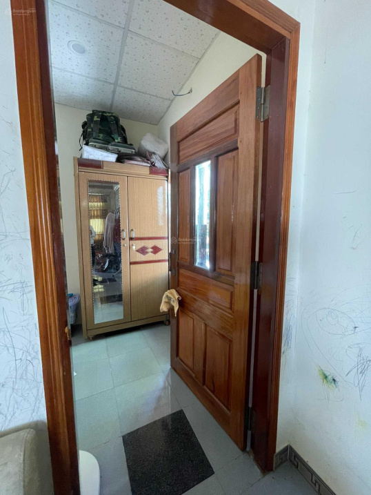 Bán nhà mặt tiền đường nhựa ngay biển Bình Sơn TP PRTC Ninh Thuận, có sân ô tô và vườn lan