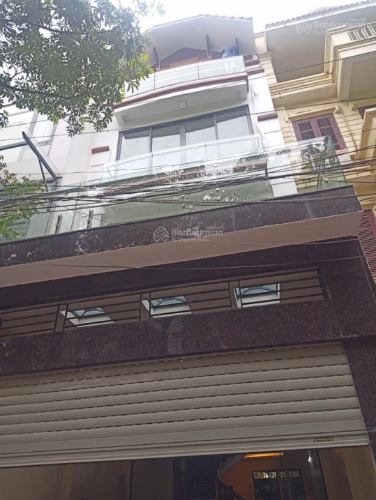 Bán nhà phân lô mới hiện đại view thoáng ngõ 234 Hoàng Quốc Việt. DT 100m2 x 5T, MT 5m. Giá 25.5tỷ