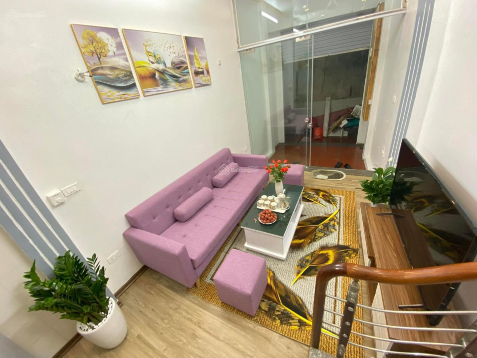 Bán nhà phố Mễ Trì, Từ Liêm, Hà Nội, DT 32m2*5T, MT 5m, chỉ 3. X tỷ, lô góc, mới đẹp full nội thất