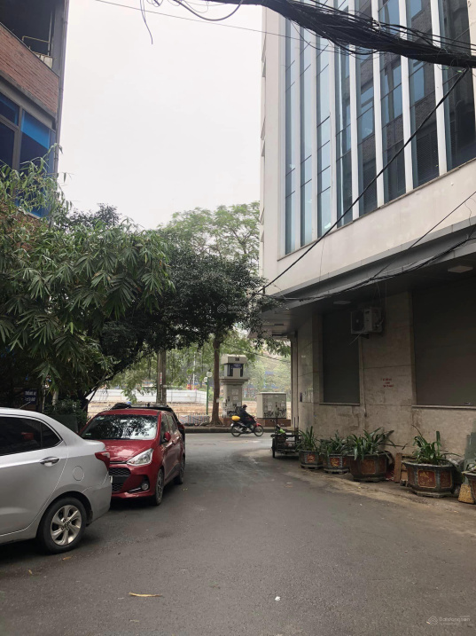 Bán nhà phố Nguyễn Khang, Cầu Giấy. DT 50m2*6T. Ôtô tránh, vào nhà, kinh doanh. Giá 13,9 tỷ